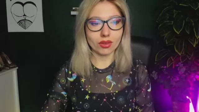 niceHEIDI on Cam4 
