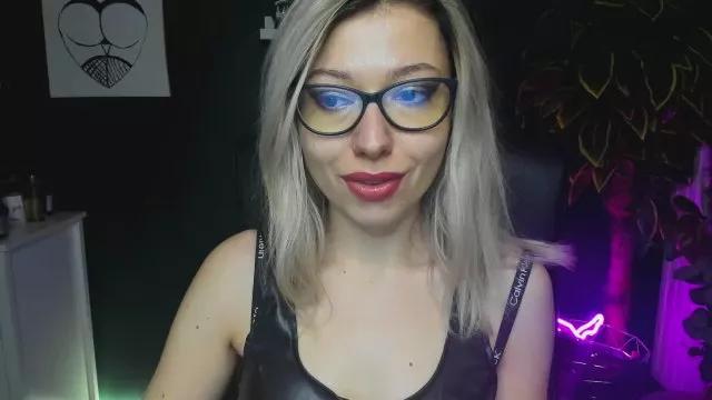 niceHEIDI on Cam4 