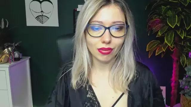 niceHEIDI on Cam4 