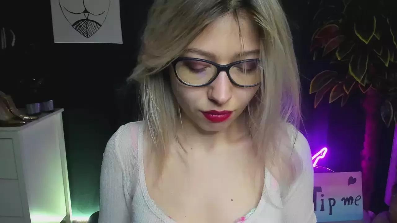 niceHEIDI on Cam4 
