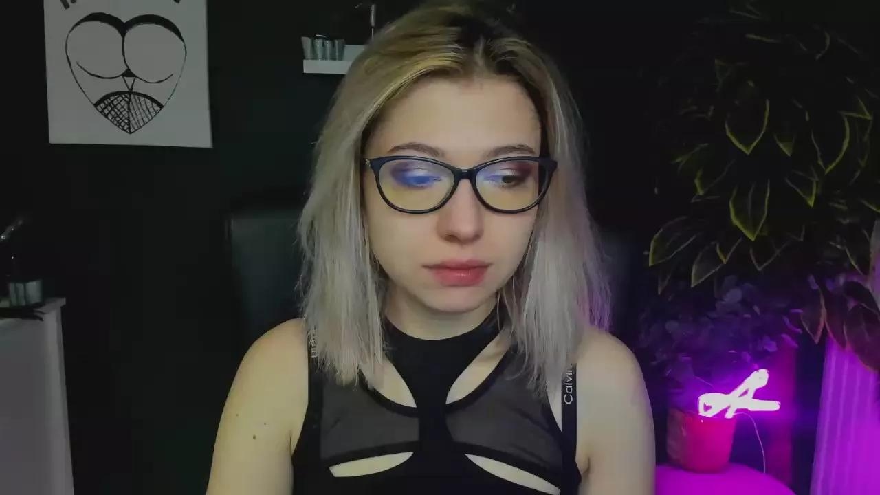 niceHEIDI on Cam4 
