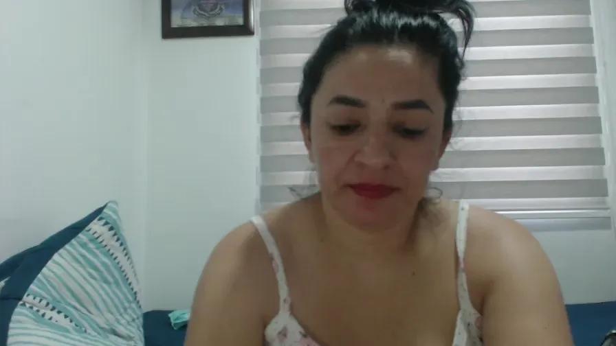 Offline nicol_squirt on Cam4