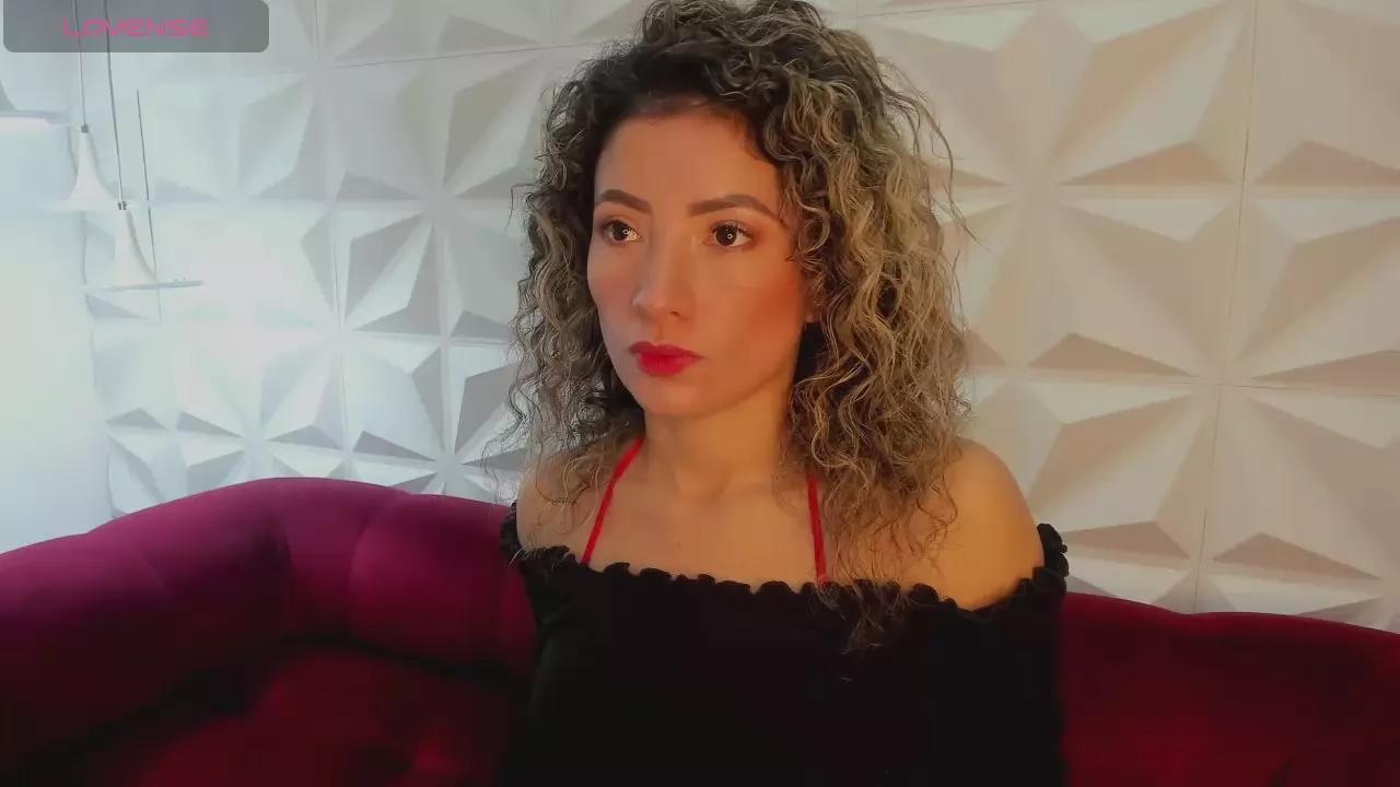 Nicolblossom on Cam4 