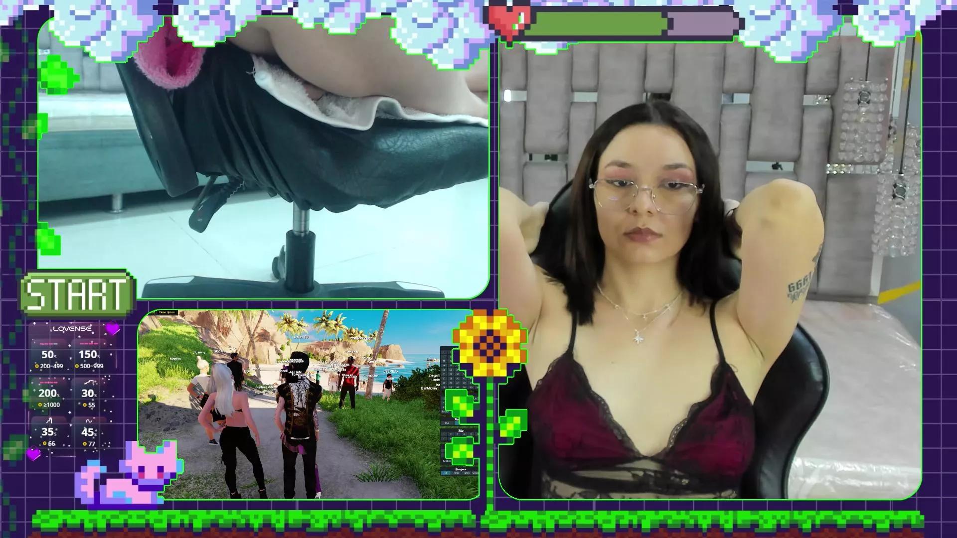 Offline NicoleFerrel on Cam4