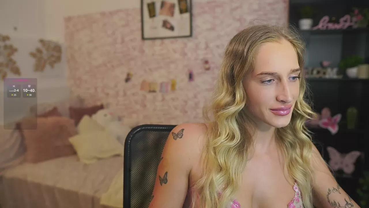 Nicolette__Shea on Cam4 