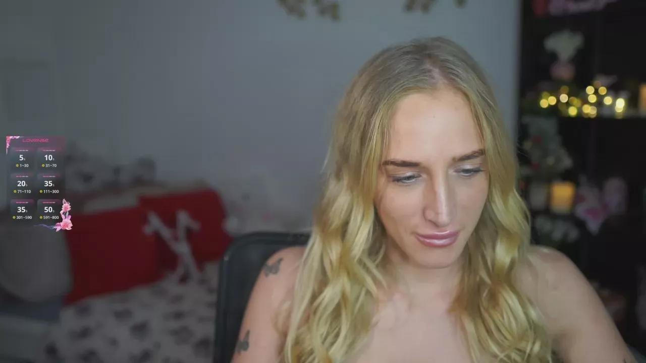 Nicolette__Shea on Cam4 