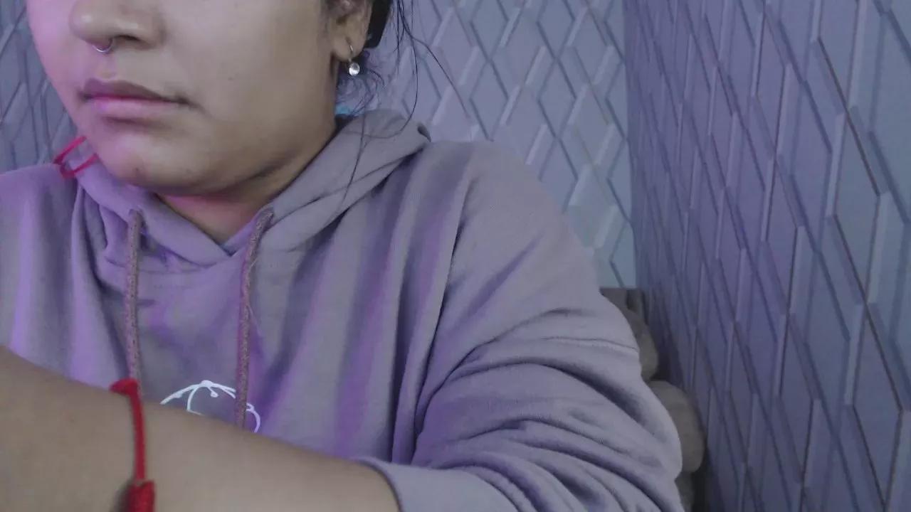 Nicolletaylor on Cam4 
