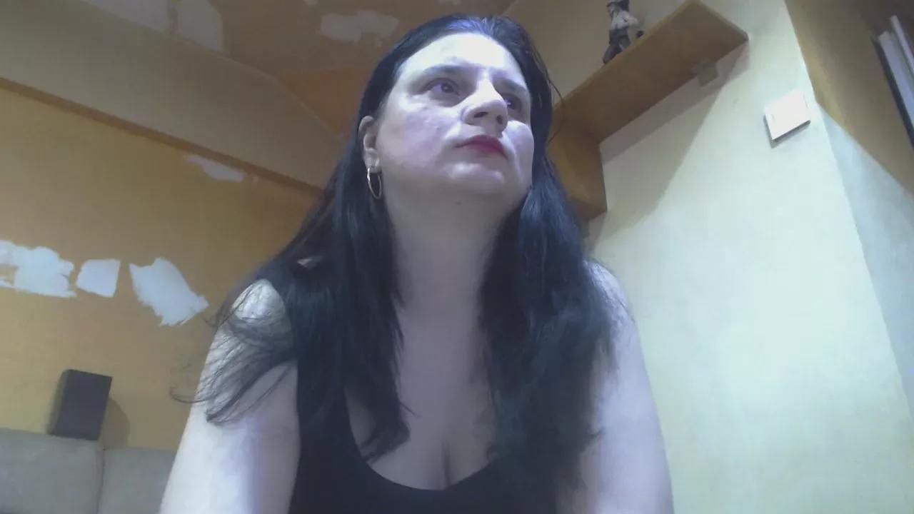 Offline Nikol19721 on Cam4