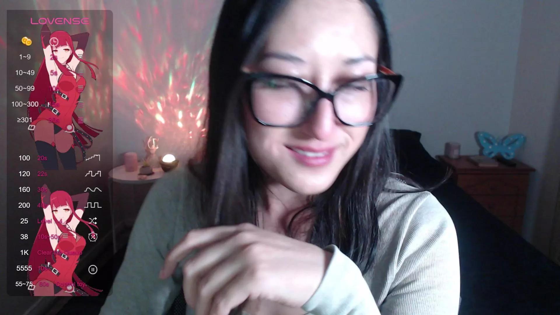 Ninimoon on Cam4 