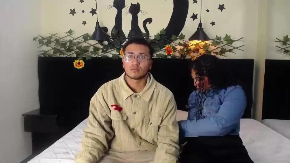 Noa_N_Carolain on Cam4 