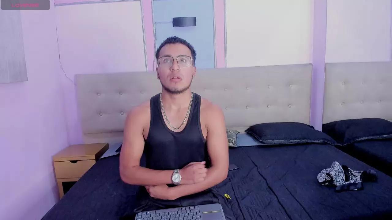 Noa_N_Carolain on Cam4 