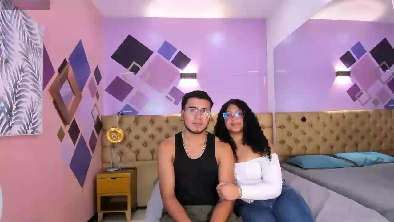 Noa_N_Carolain on Cam4 