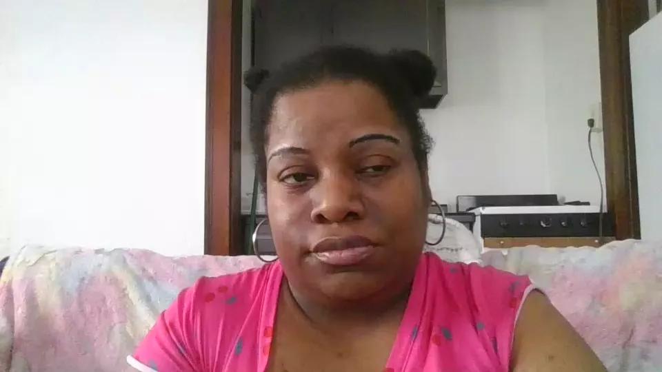 NoOnesCupOfTea on Cam4 