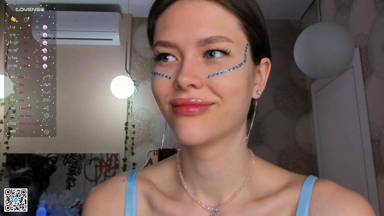 NoreenChing on Cam4 