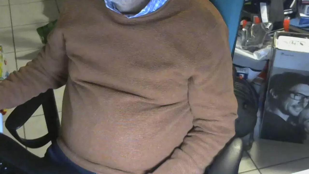 NudeFun77 on Cam4 