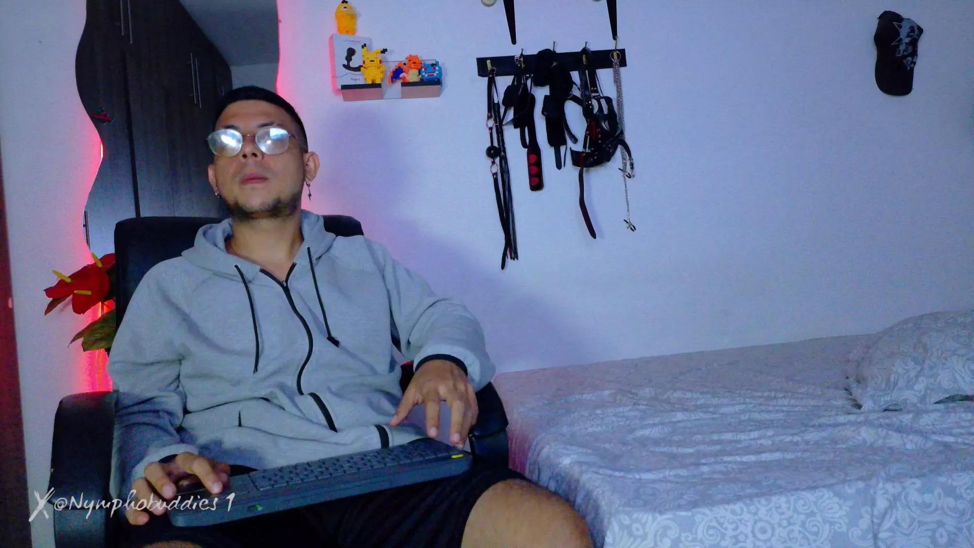 Nymphobuddies on Cam4 