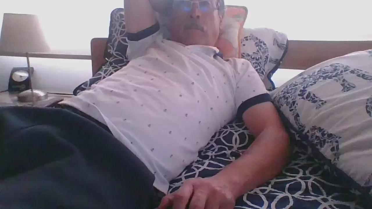 ocorrea1 on Cam4 
