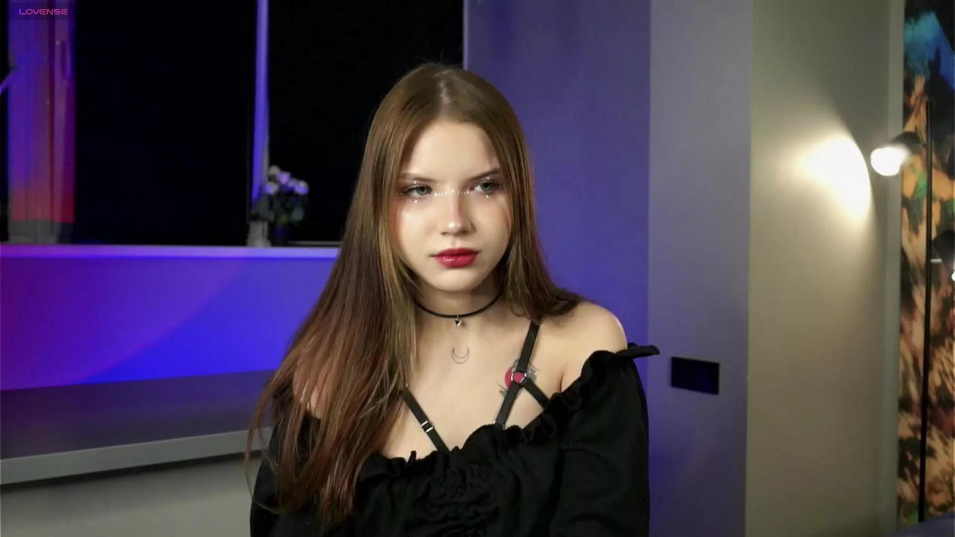 OdelinaDwinell on Cam4 
