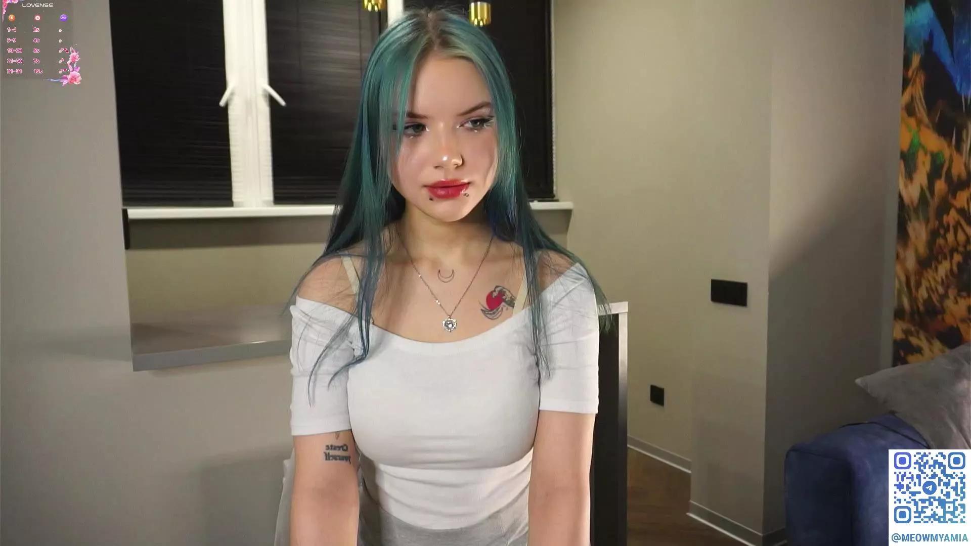OdelinaDwinell on Cam4 