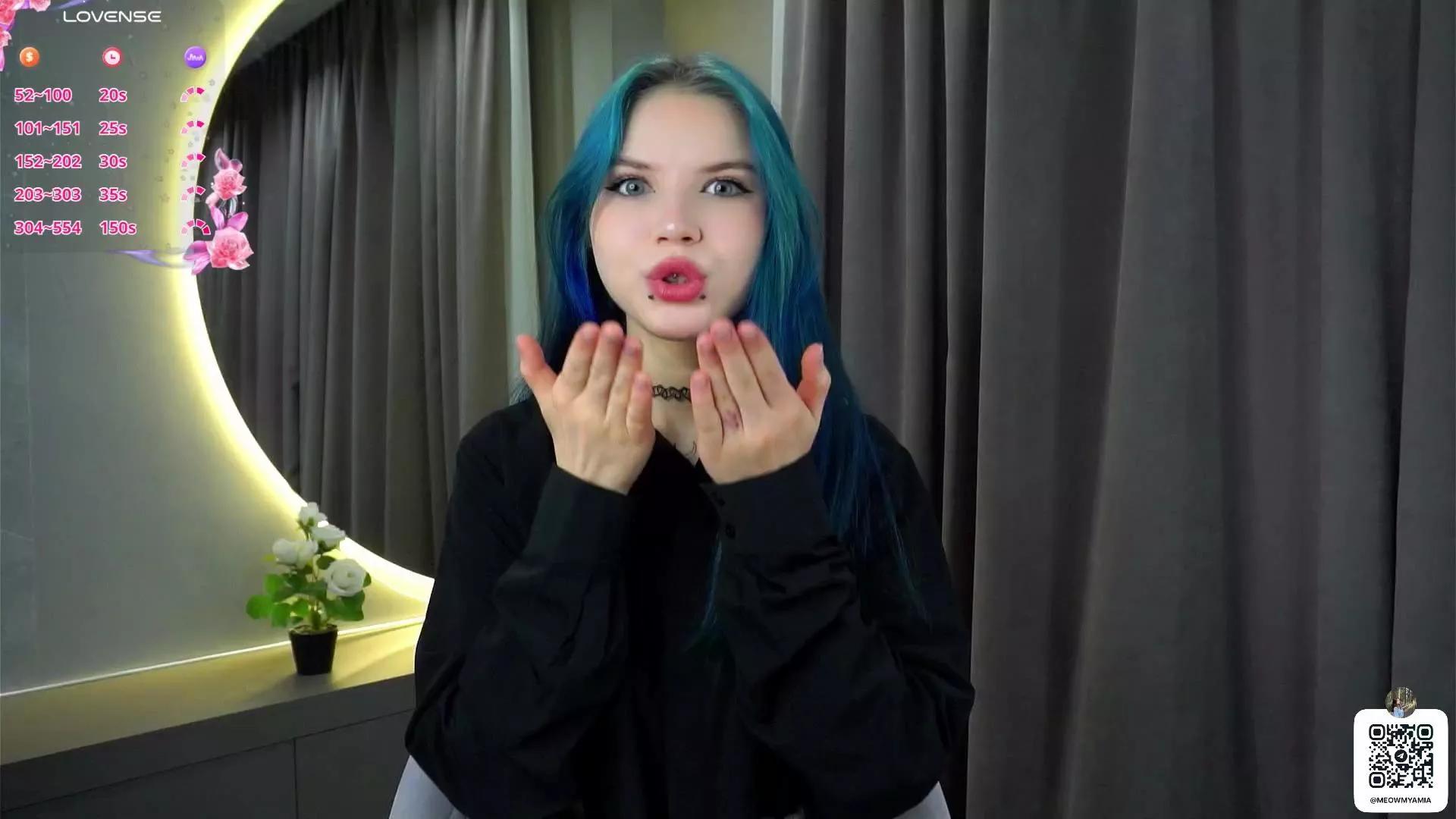 OdelinaDwinell on Cam4 