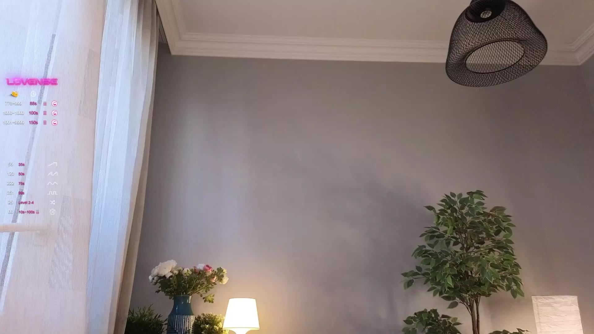 OdetteAllenson on Cam4 