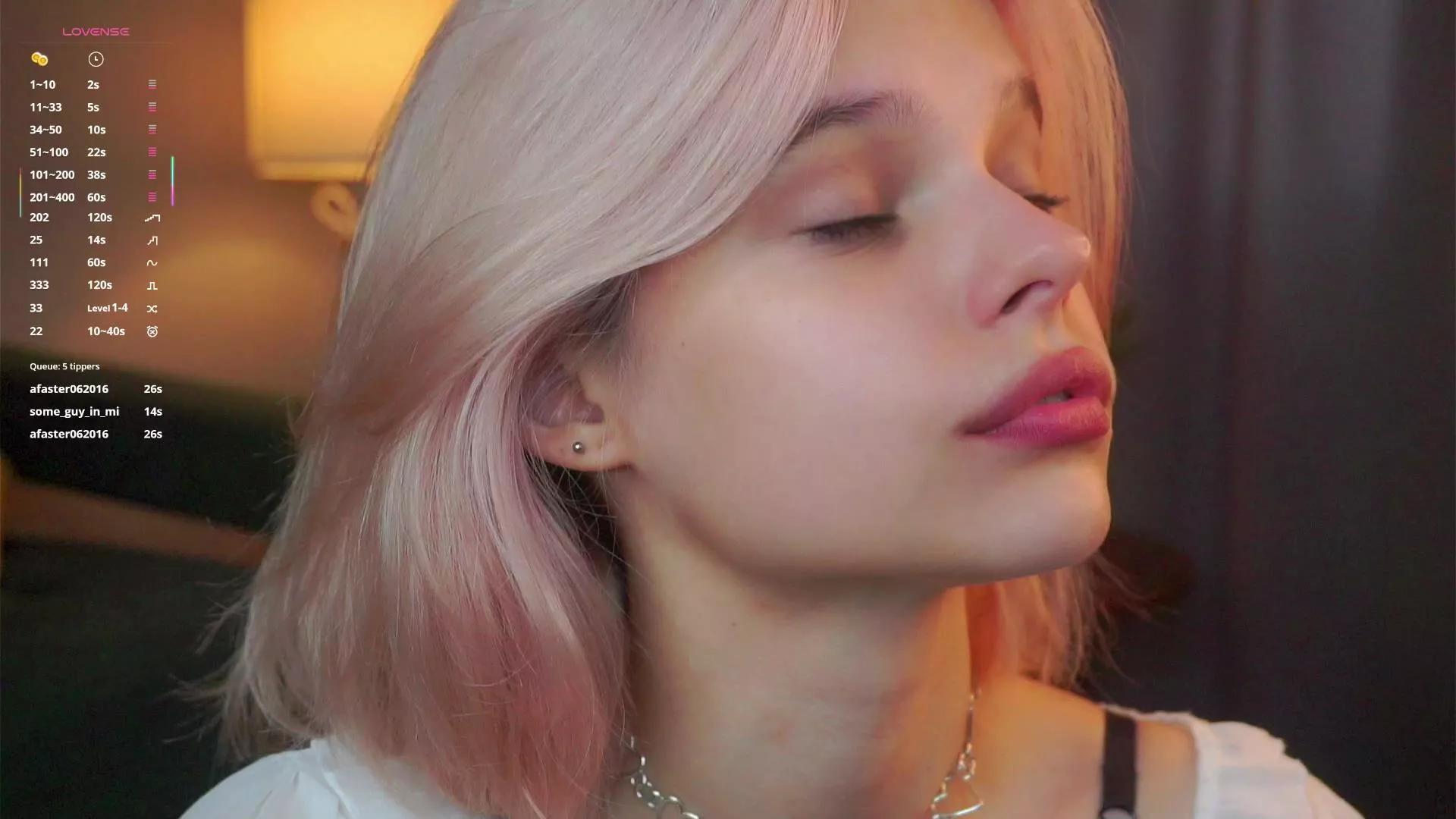 Offline OdetteFarran on Cam4