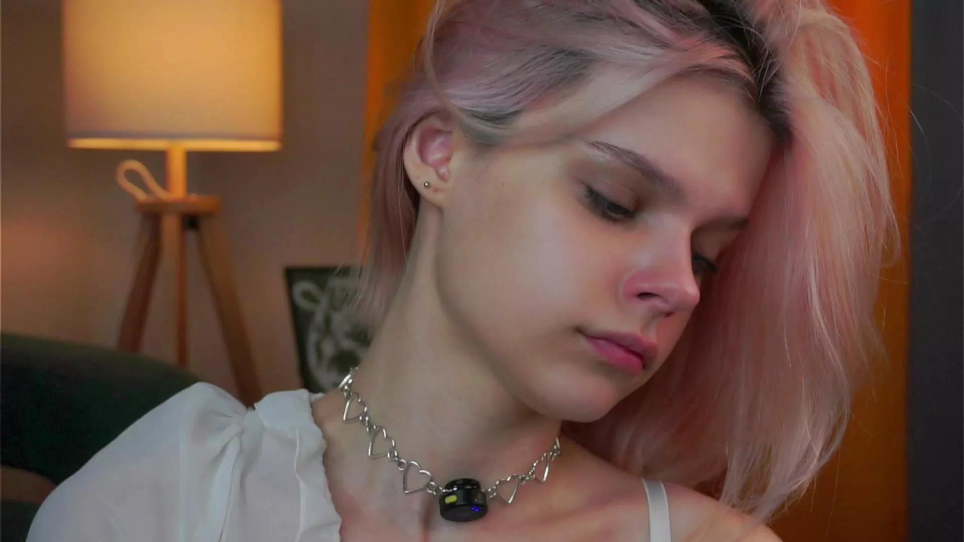 Offline OdetteFarran on Cam4