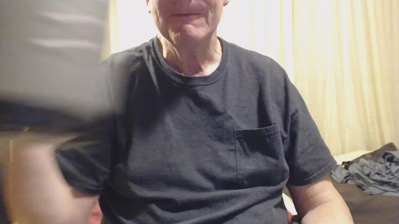 Oldbutwild on Cam4 
