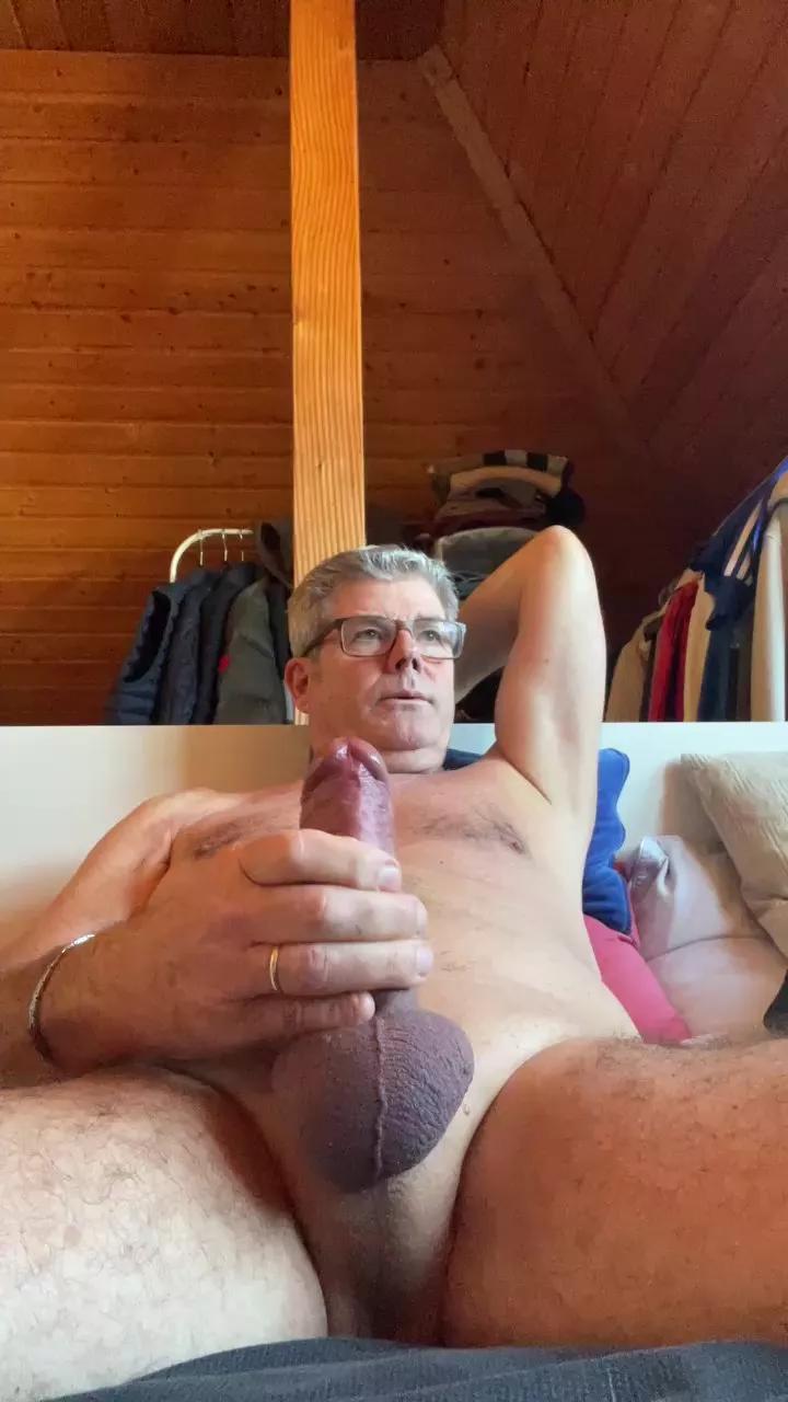 oldiehot1957 on Cam4 