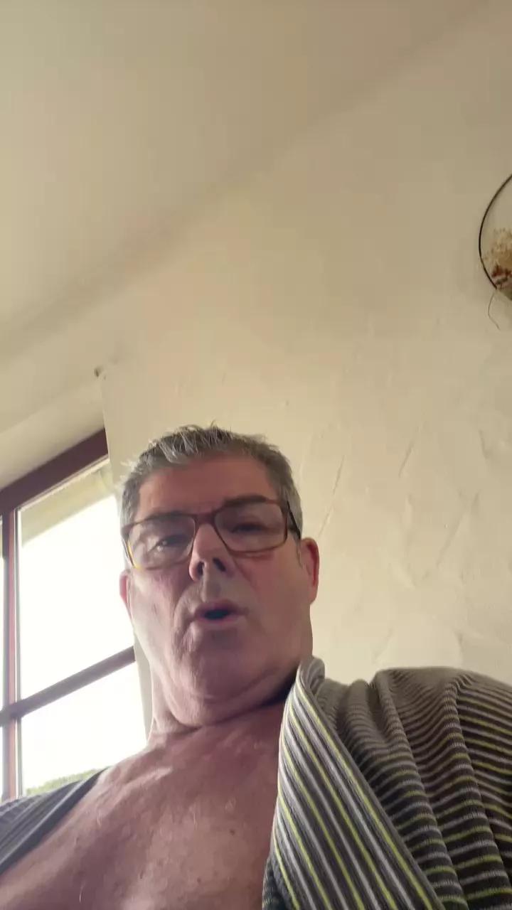 oldiehot1957 on Cam4 