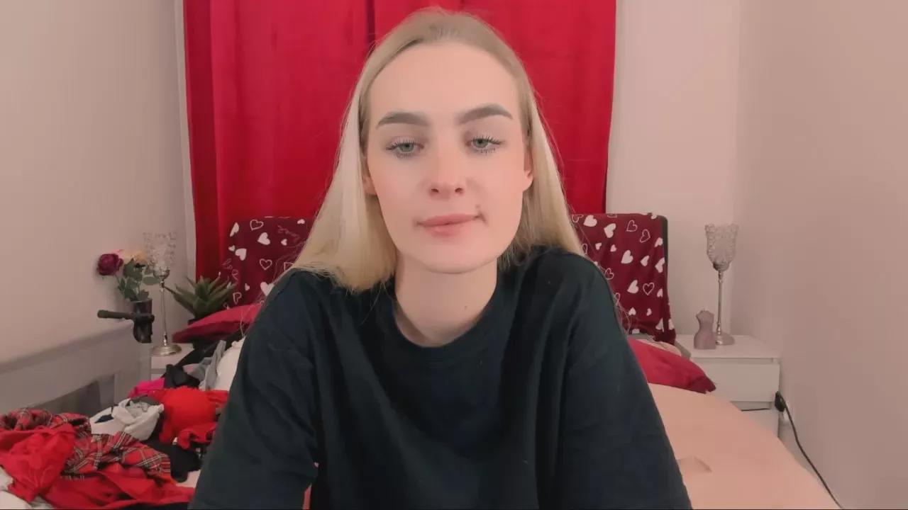OliviaYellow on Cam4 