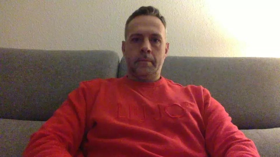 omarbig88 on Cam4 