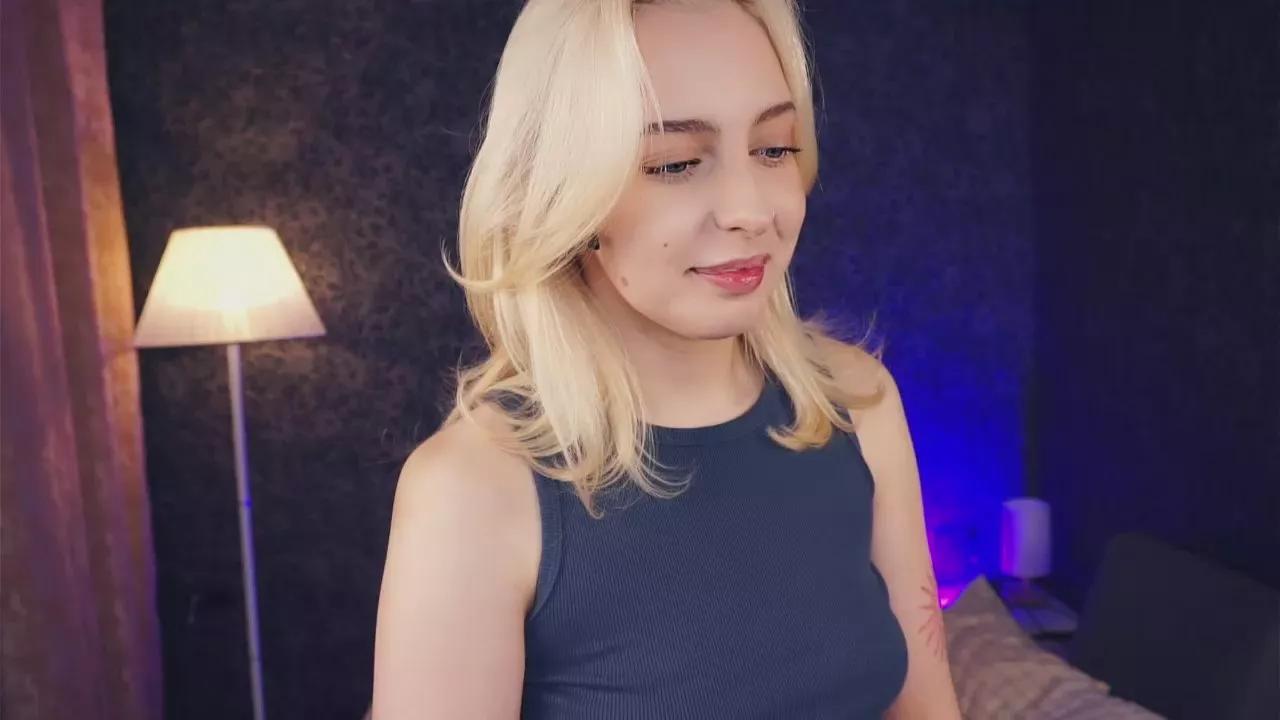 OraAven on Cam4 