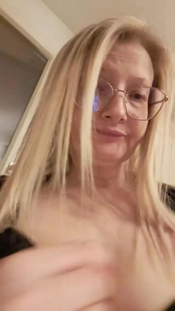 orchideahot on Cam4 
