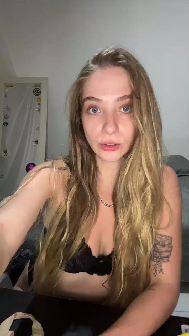 Offline Oxeniki on Cam4