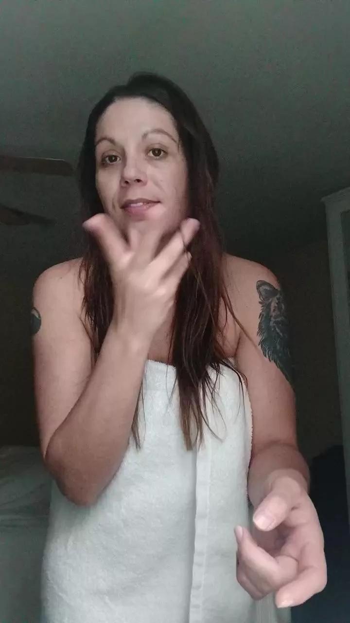 Paintpantiesxxx on Cam4 