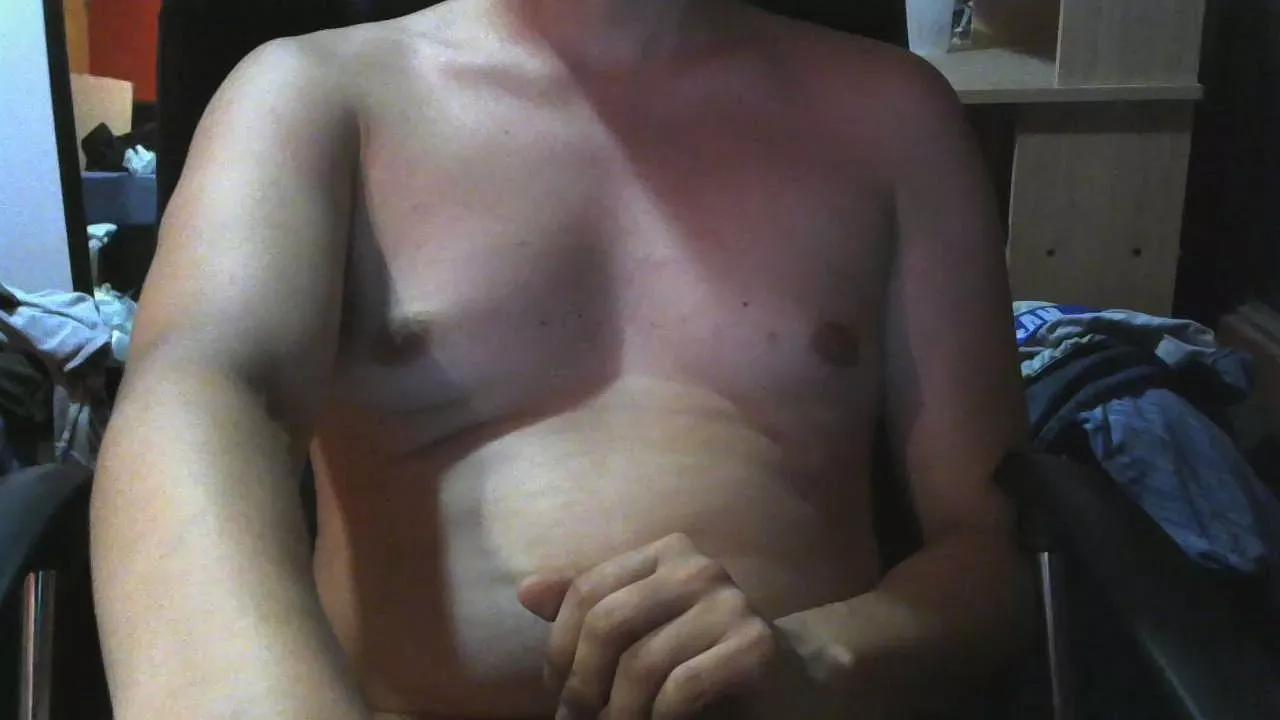 Pajero_Calie on Cam4 