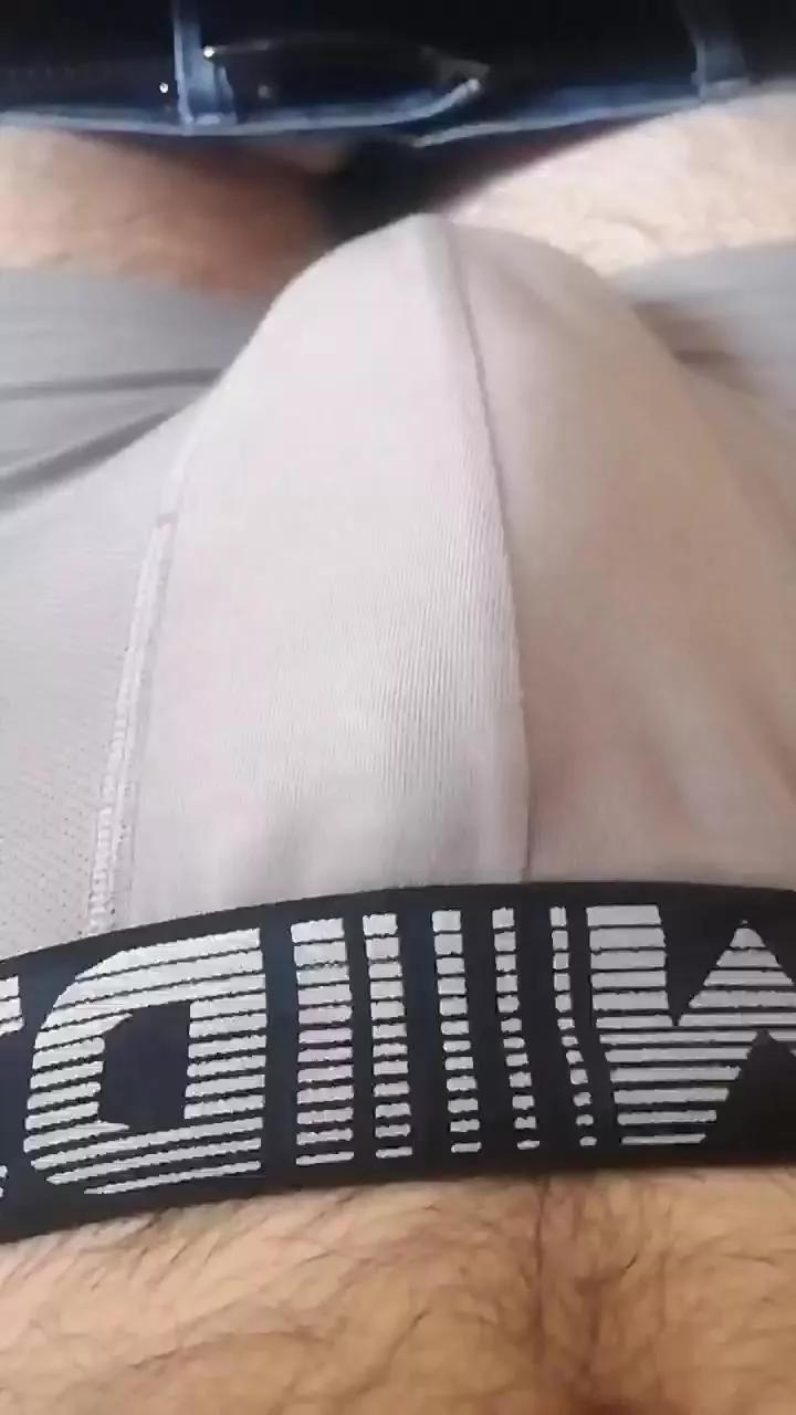 pantpissing on Cam4 