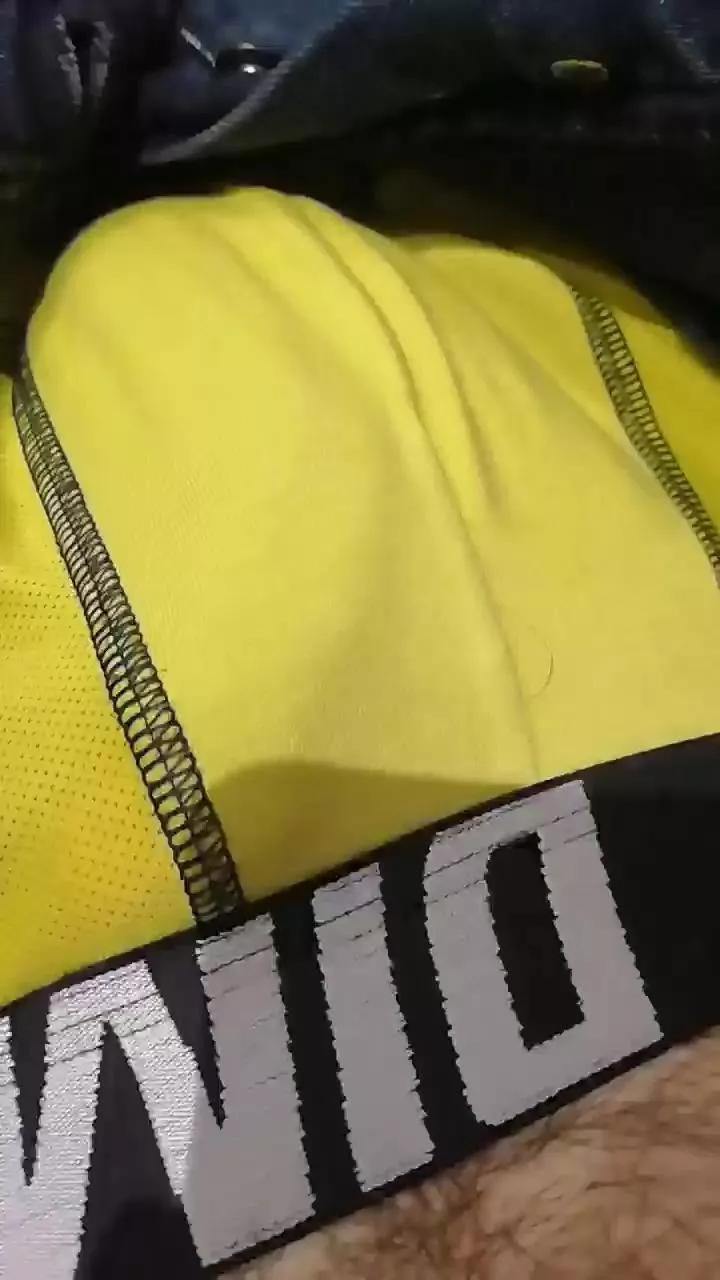 pantpissing on Cam4 