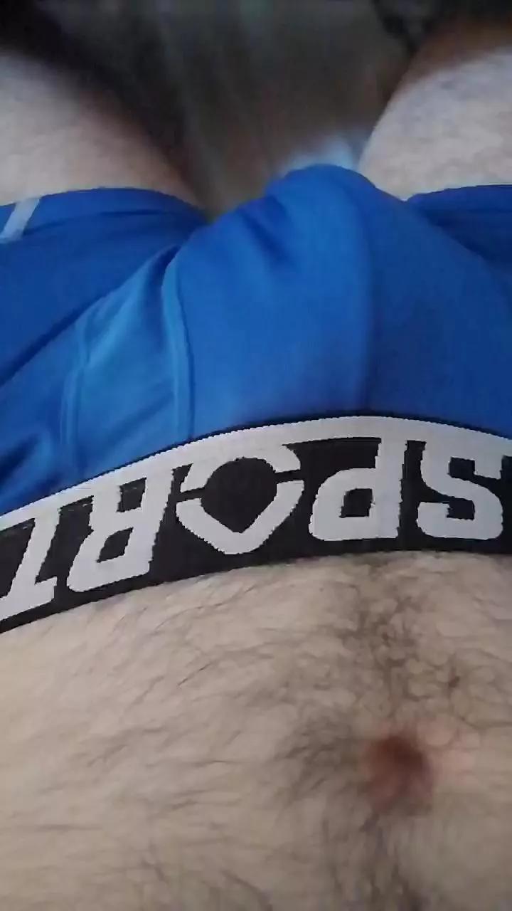 pantpissing on Cam4 