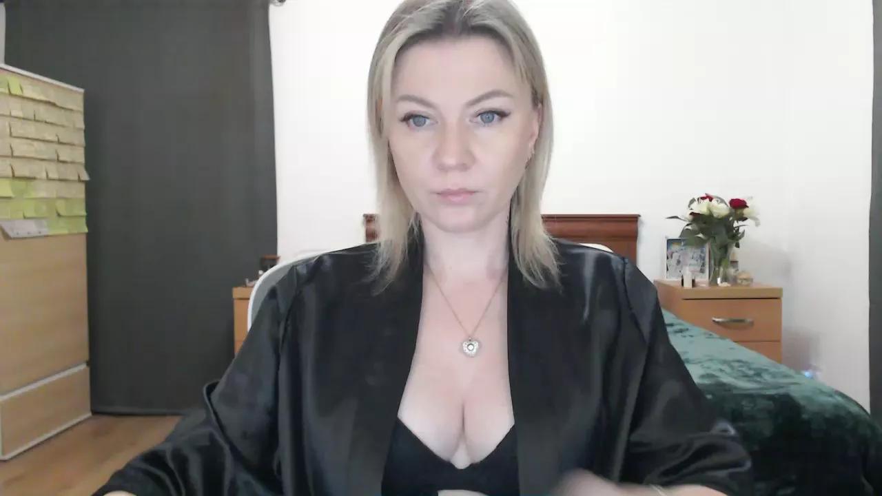 ParadiseAlina on Cam4 