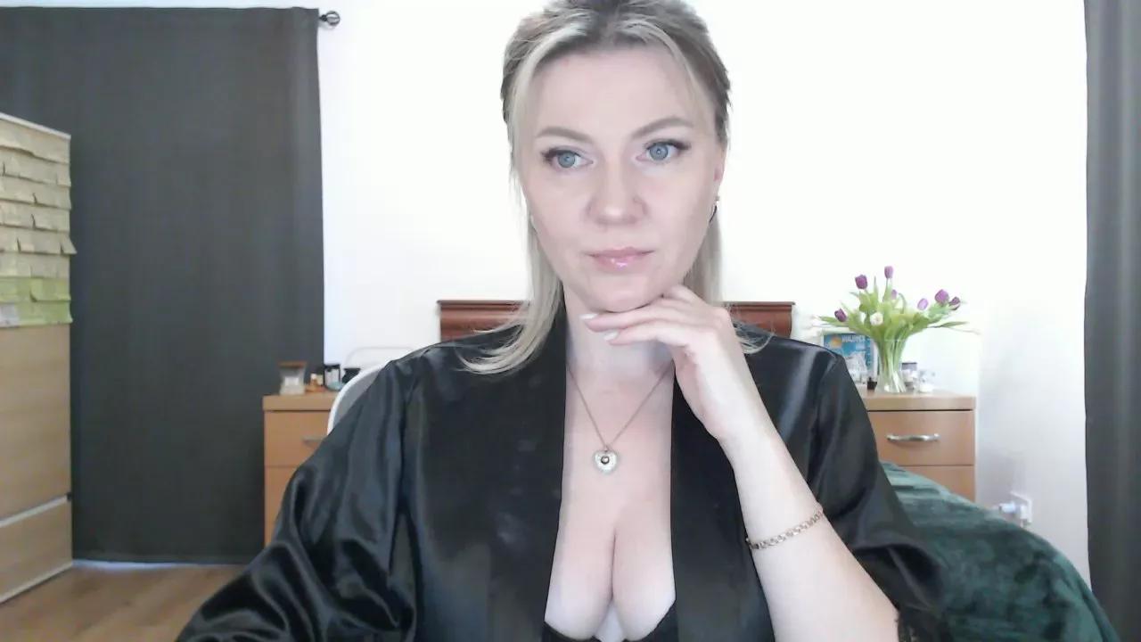 ParadiseAlina on Cam4 