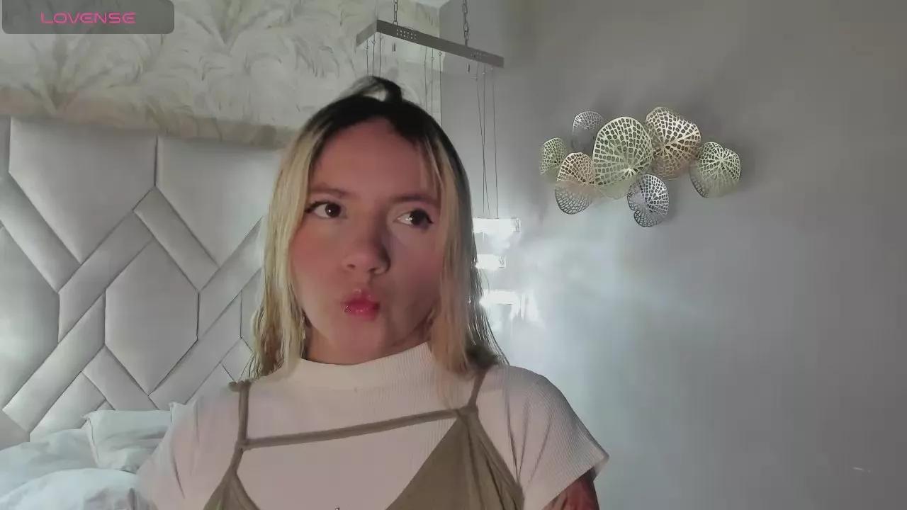Paulina_darling on Cam4 