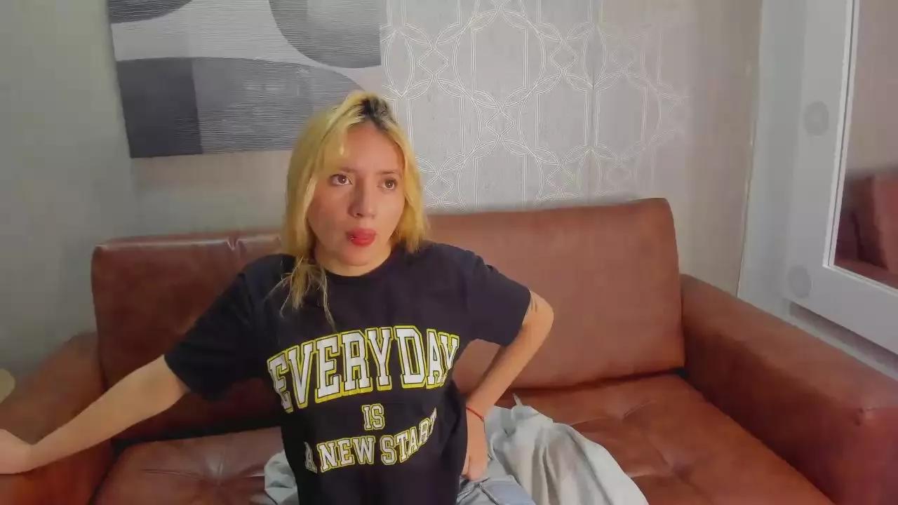 Paulina_darling on Cam4 