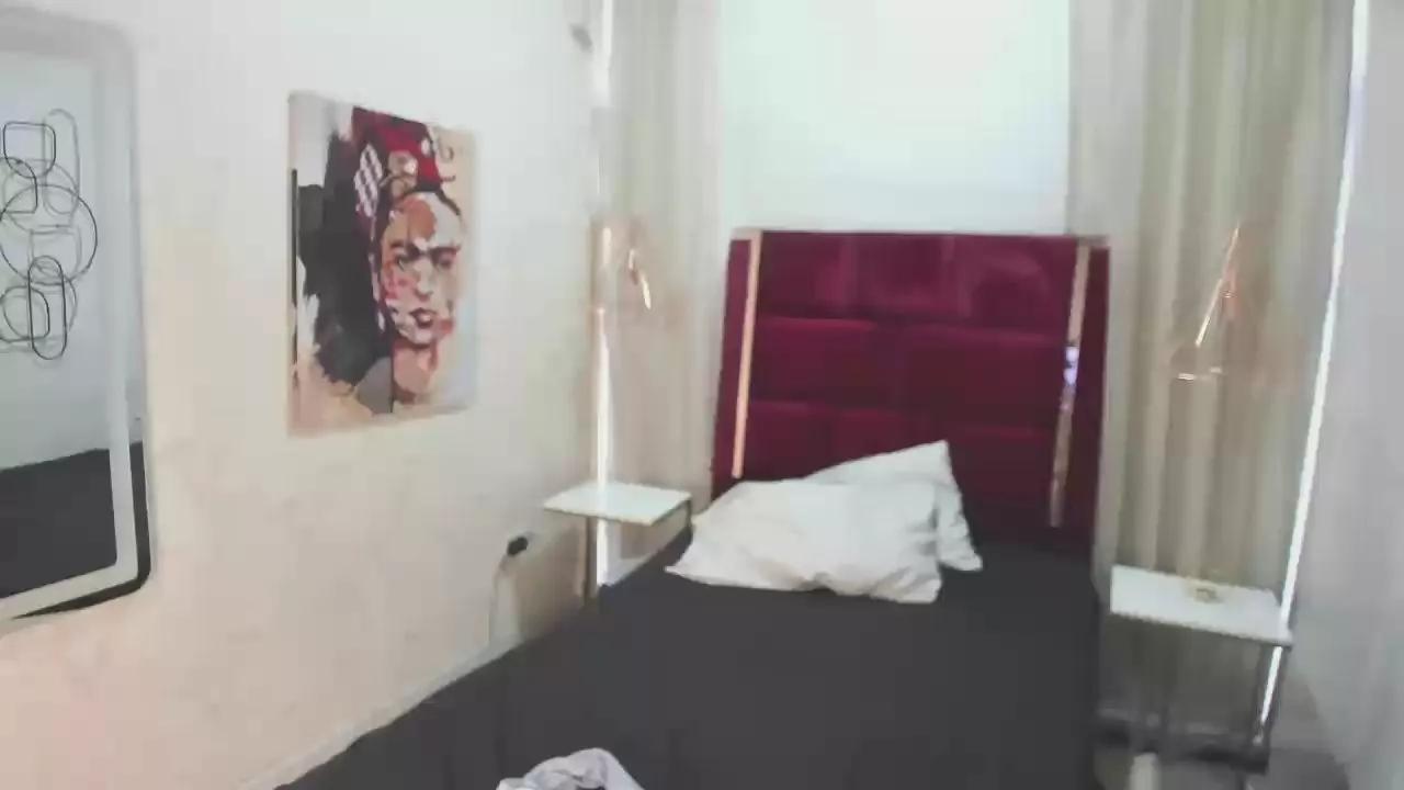 Paulina_darling on Cam4 