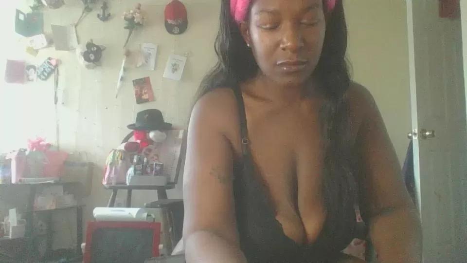 PebblesRubble on Cam4 