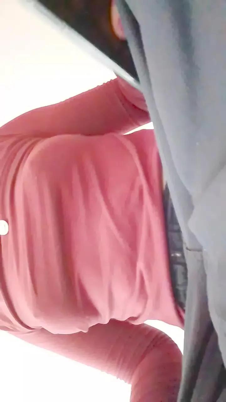 Explore Cam4's Peelover400 peelover400 from Cam4