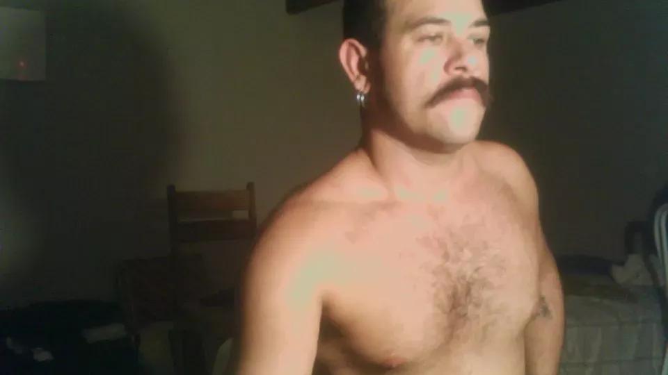 Peludoo3v on Cam4 