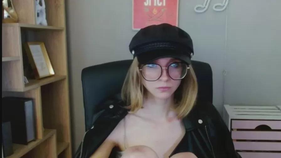 Penny_Pleasure on Cam4 