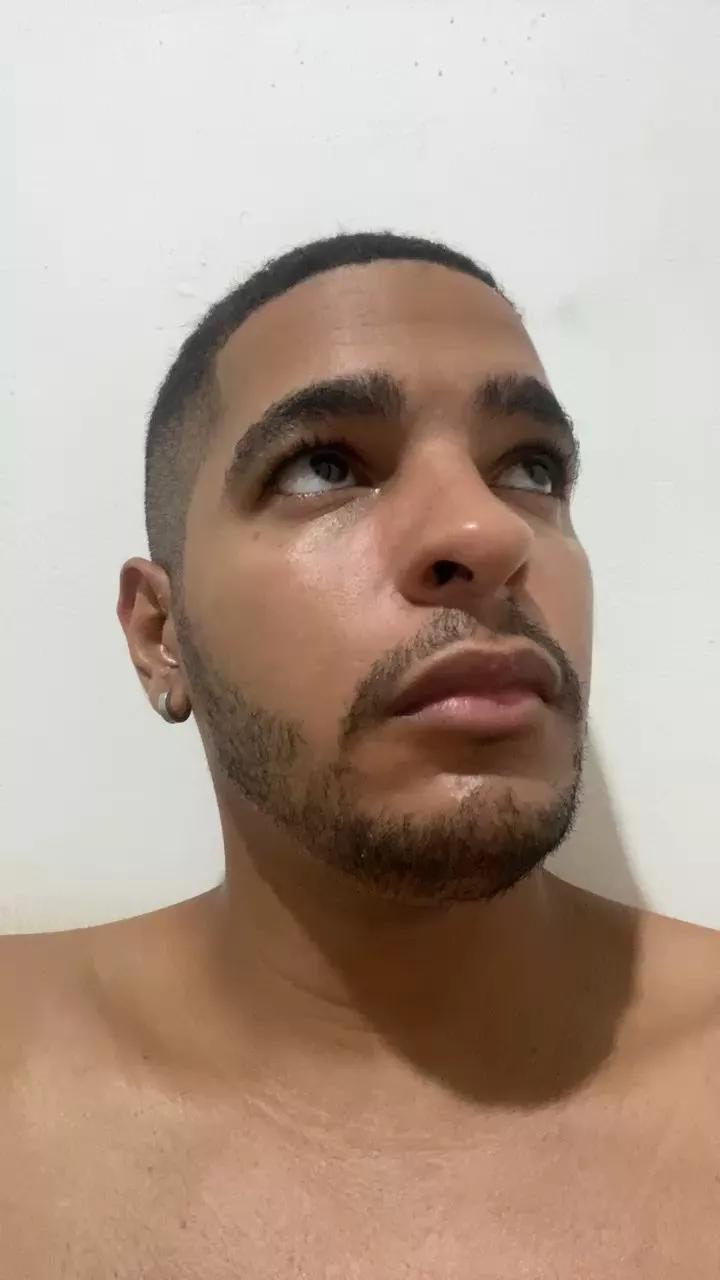 Pinheiroecv on Cam4 